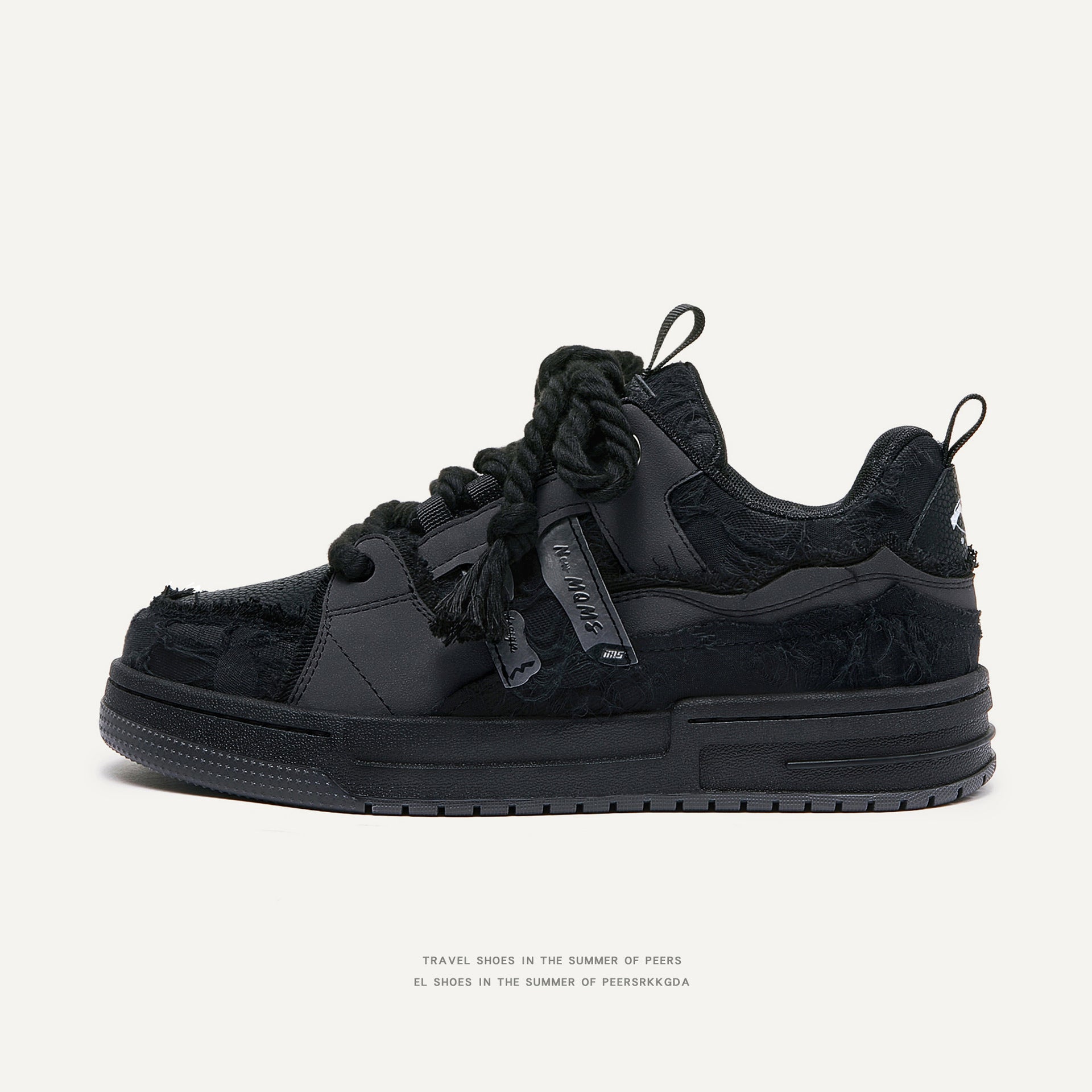 Trendy casual shoes